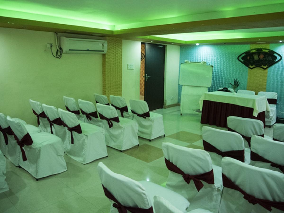Hotel Sunshine Baharampur Zewnętrze zdjęcie