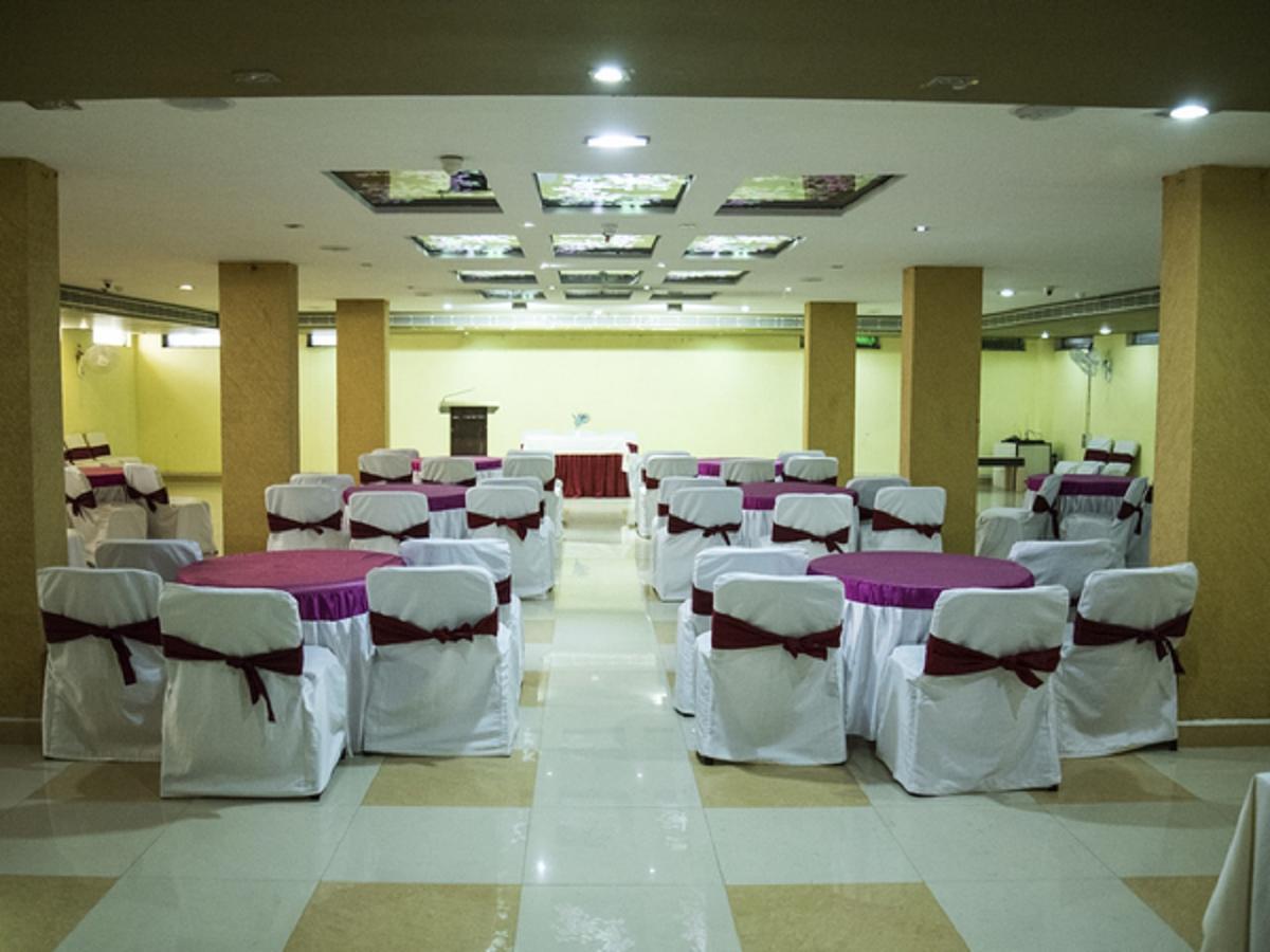 Hotel Sunshine Baharampur Zewnętrze zdjęcie