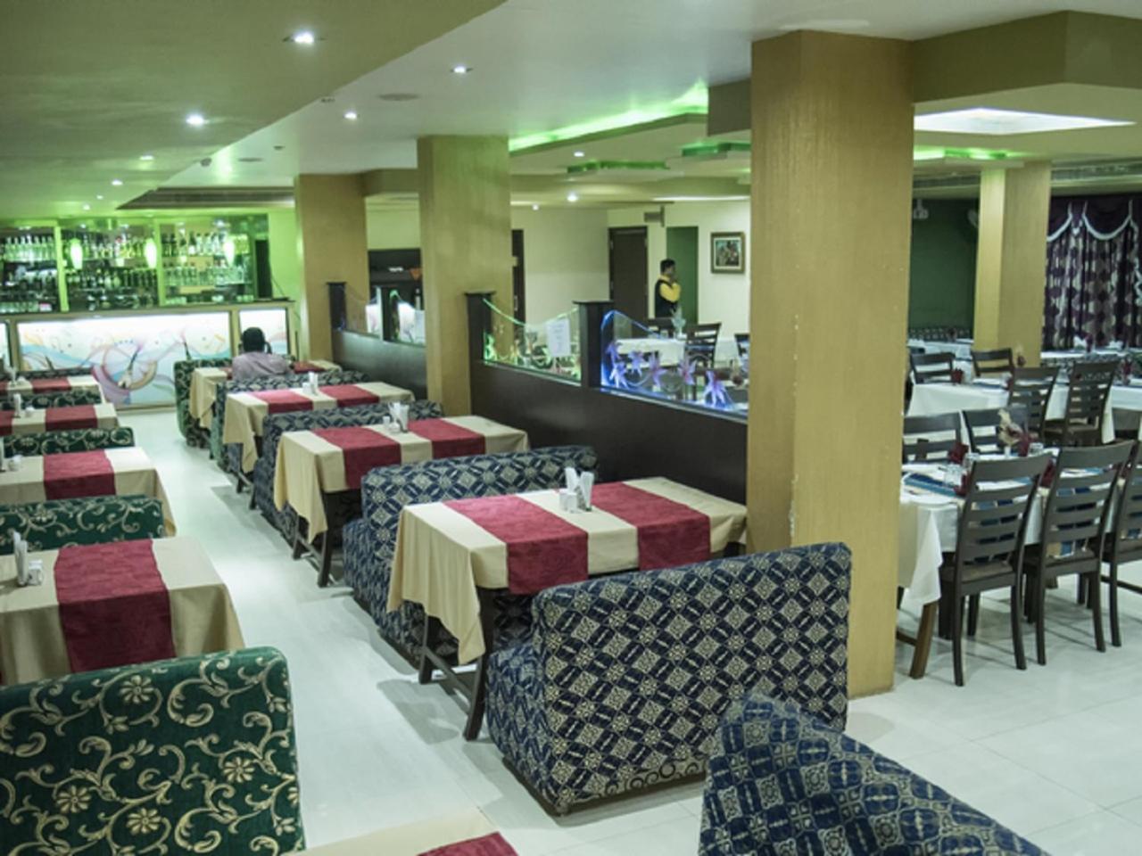 Hotel Sunshine Baharampur Zewnętrze zdjęcie